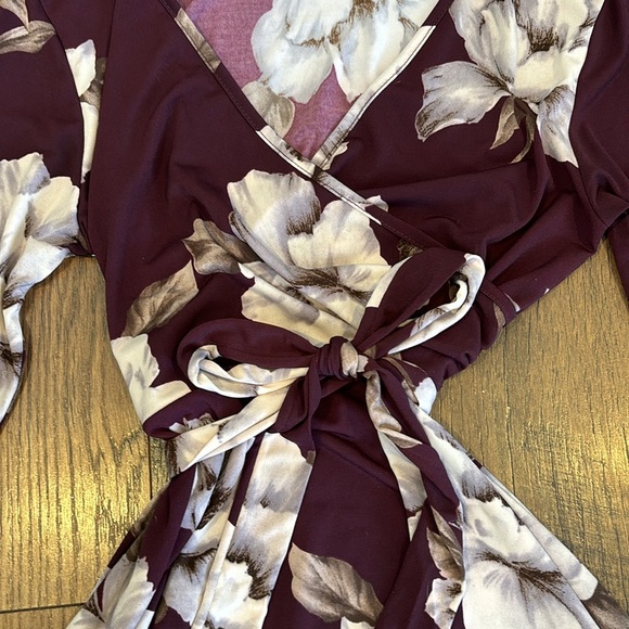 Purple floral maternity/nursing top - Picture 2 of 4